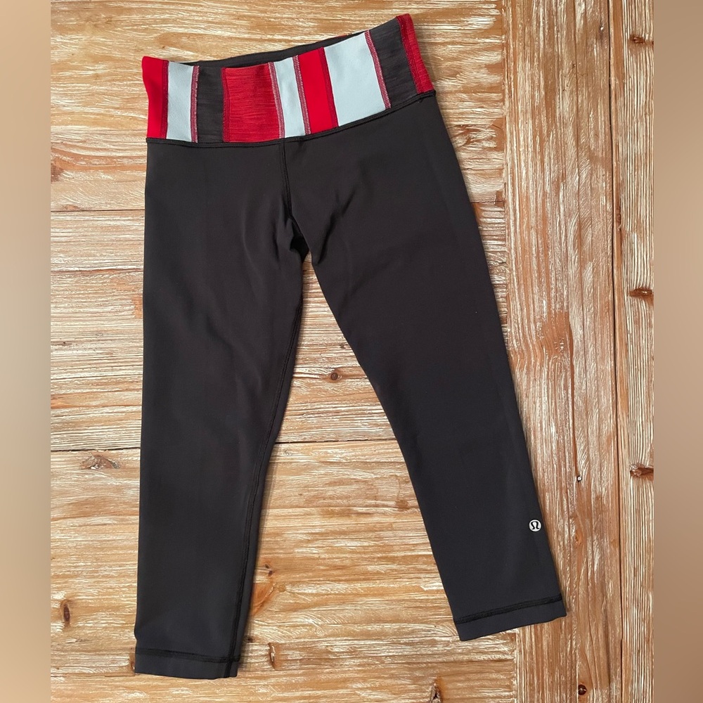Lululemon-3/4 legging-reversible-size 4